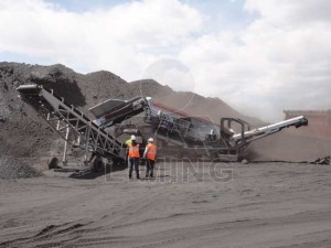 Portable Crusher used in concrete crushing
