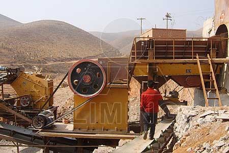 Jaw crusher pulverizer for iron ore