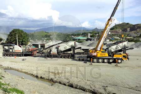 Mobile crusher machine for gold ore extraction in mining