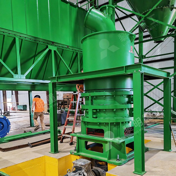 Ultrafine grinding mill for mercury ore